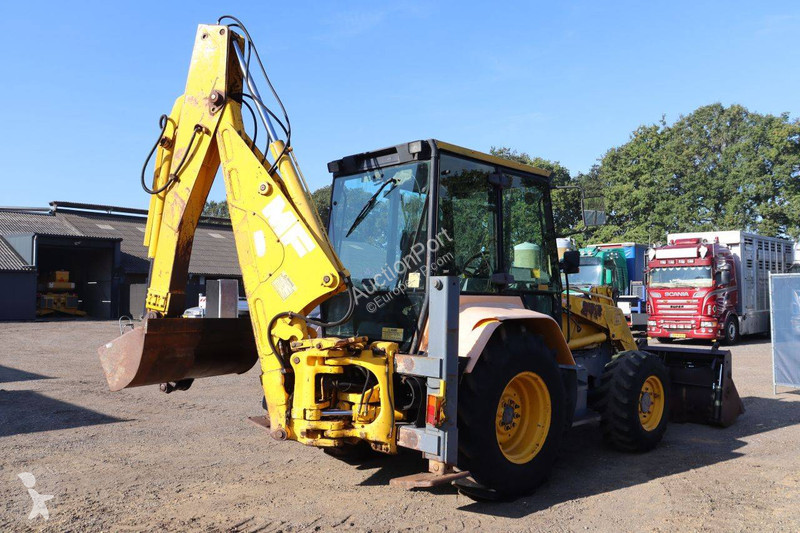 Tractopelle MF Automation 860