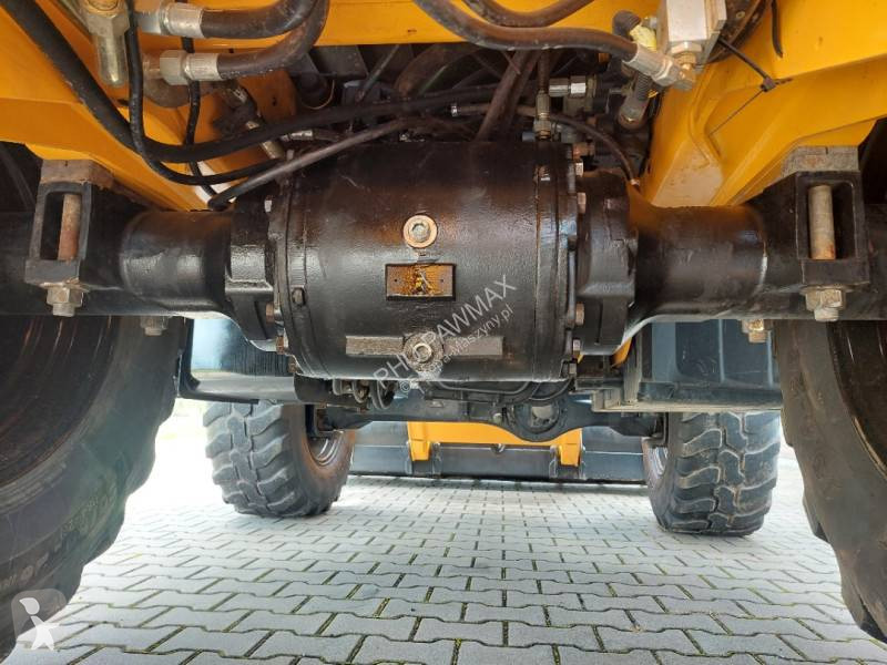 Traktor med grab JCB