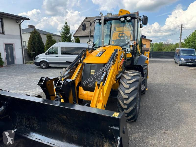 Buldoexcavator JCB
