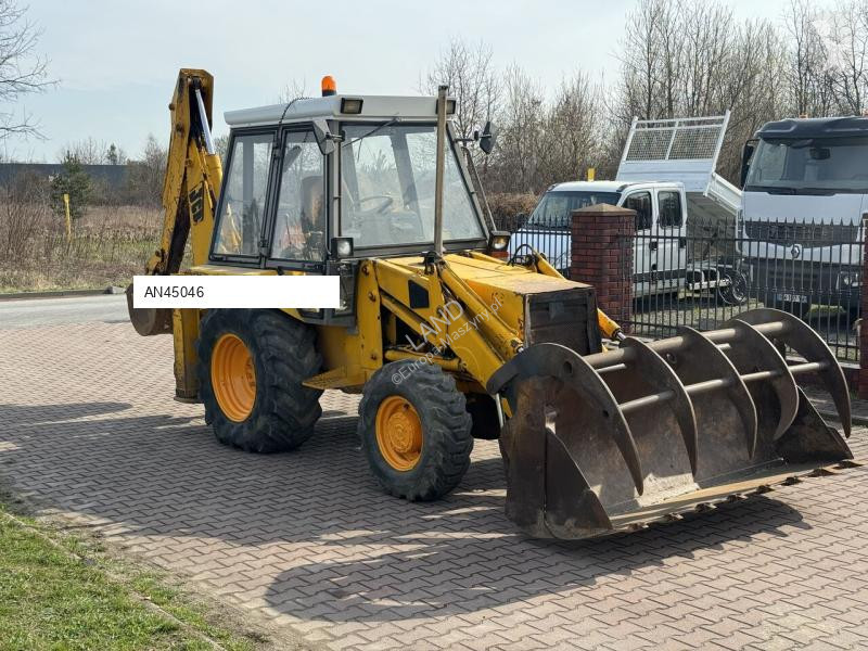 Retroescavadora JCB 3CX