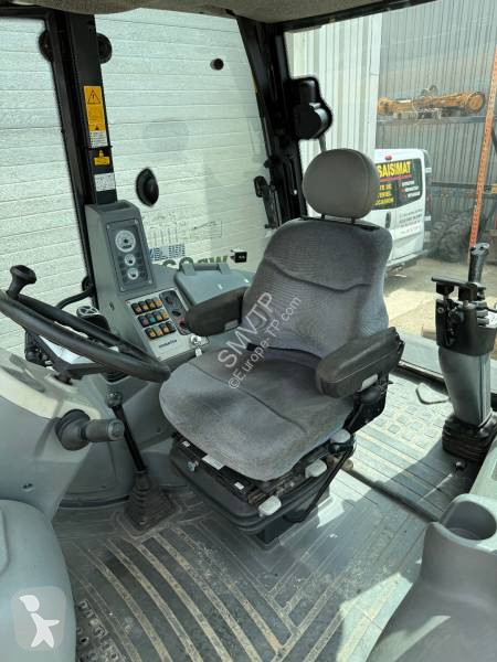 Retroescavadora Komatsu WB93R5
