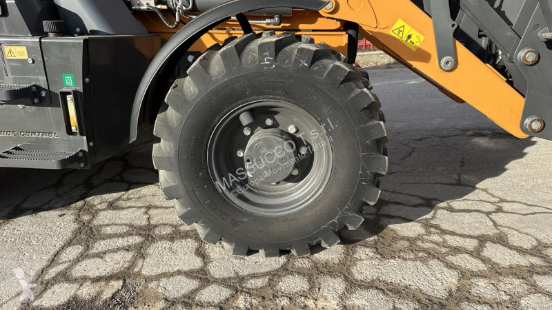 Bagr Case 4x4