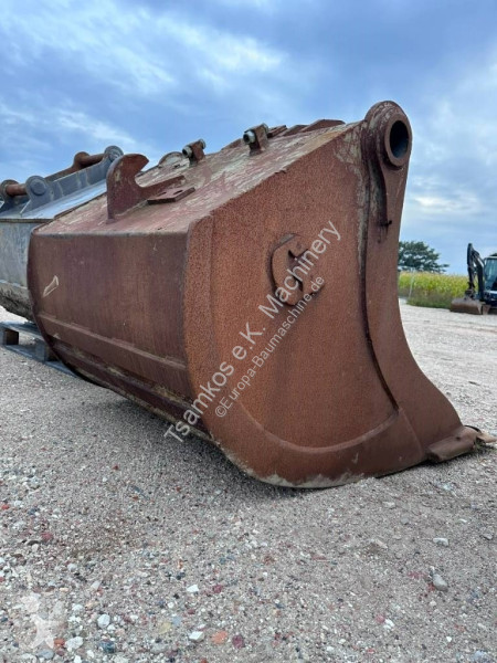 Vybavenie stavebného stroja Volvo S 1...
