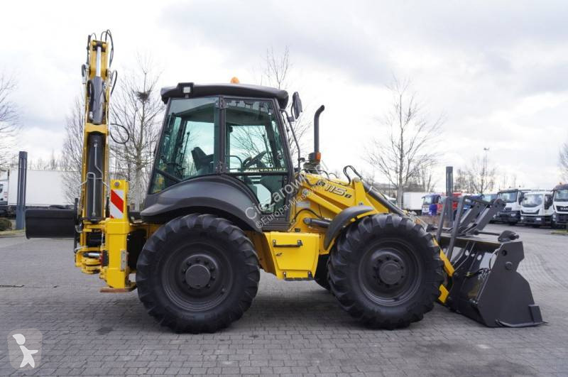 Buldoexcavator New Holland