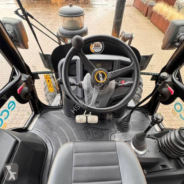 Traktor med grab JCB 3DX Plus 4×4