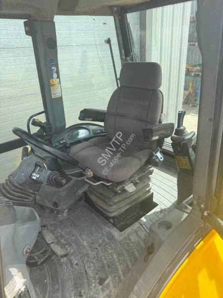لودر حفار New Holland
