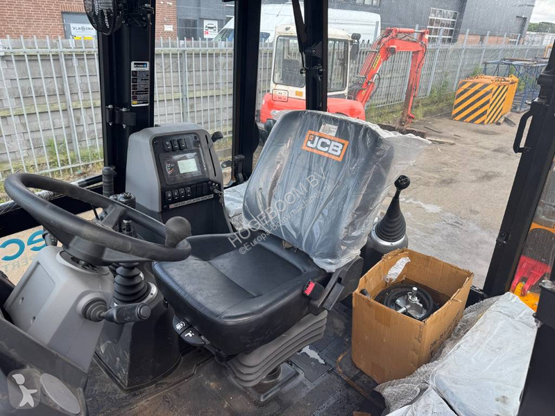 Rýpadlo-nakladač JCB 3 CX 14