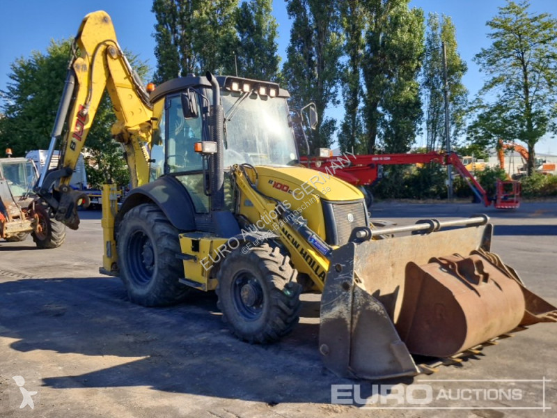 Bagr New Holland