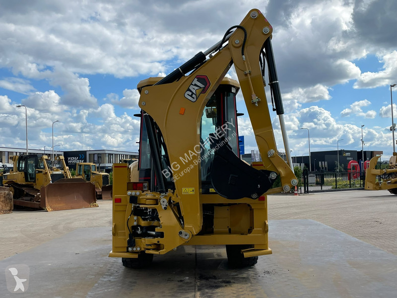 Rýpadlo-nakladač Caterpillar 424