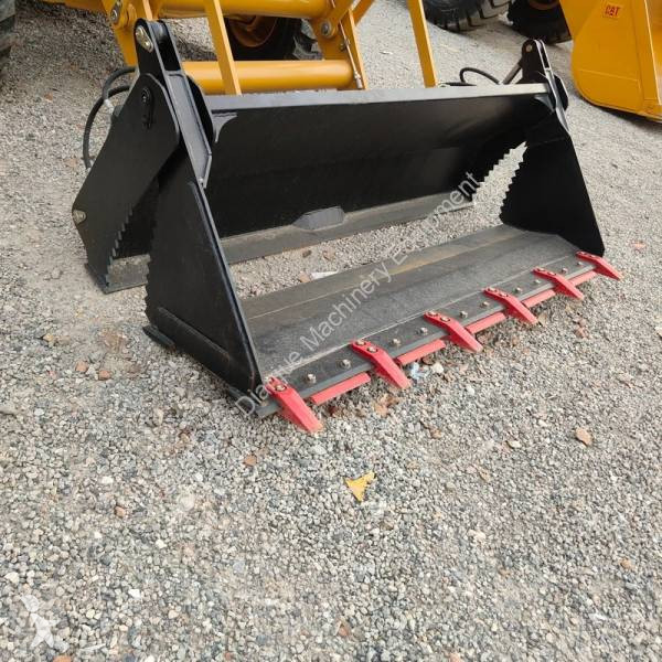 Bagr Caterpillar 420
