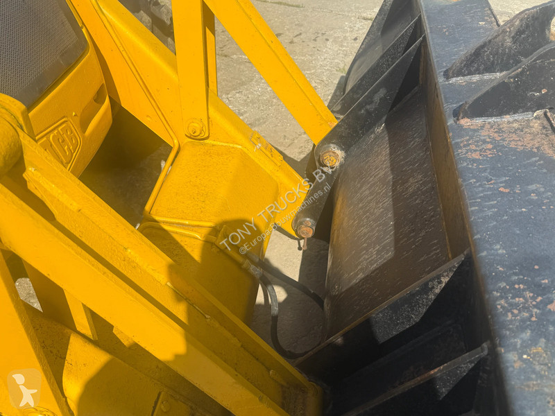 Retroescavadora JCB 4X4 BACKHOE LOADER...