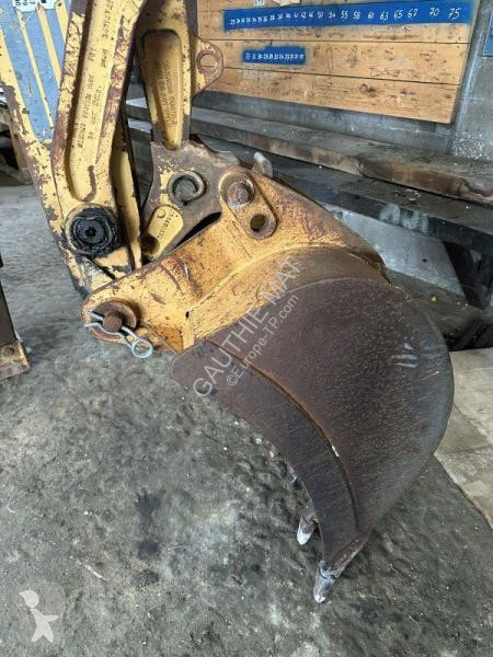 Tractopelle Case
