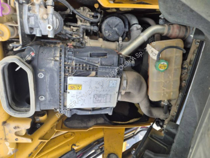 Tractopelle Caterpillar 432F2