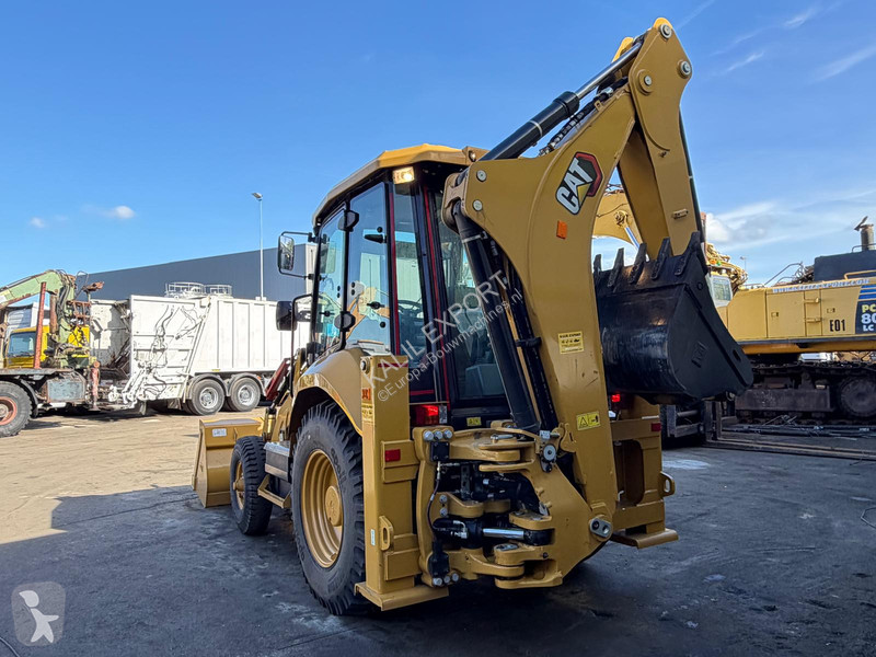Экскаватор-погрузчик Caterpillar 424 Backhoe...