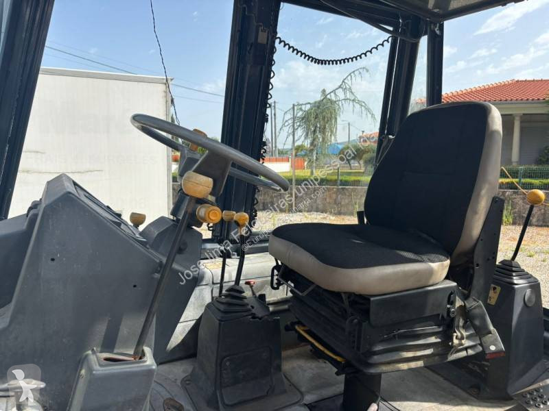 Retroescavadora JCB