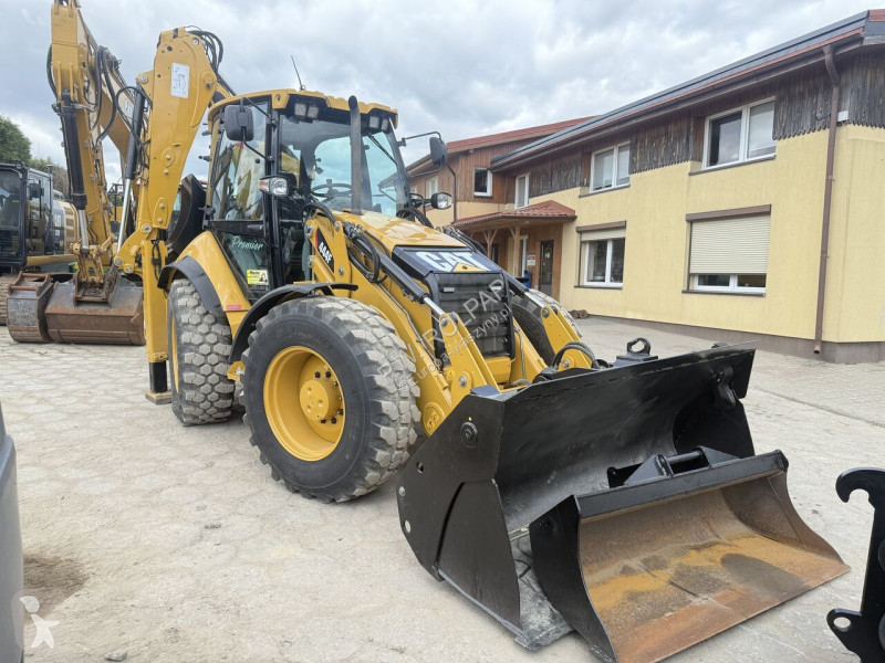 Koparko-ładowarka Caterpillar 444F