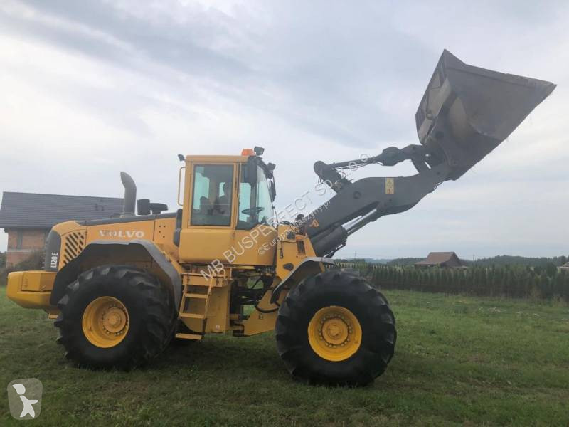 Bagr Volvo L120E