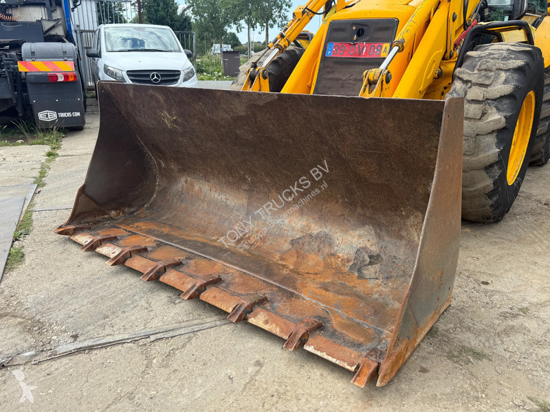 Traktor med grab JCB 4X4X4 Backhoe Loader...