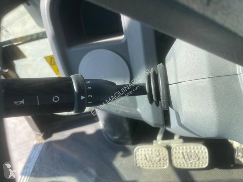 Traktor med grab JCB 3DX