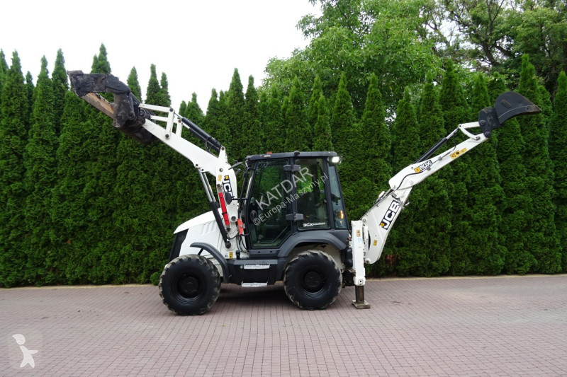 Buldoexcavator JCB 2CX 3CX
