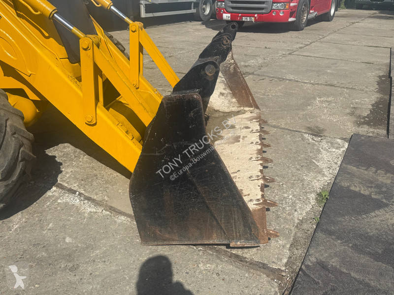 Retroescavadora JCB 4X4 BACKHOE LOADER...