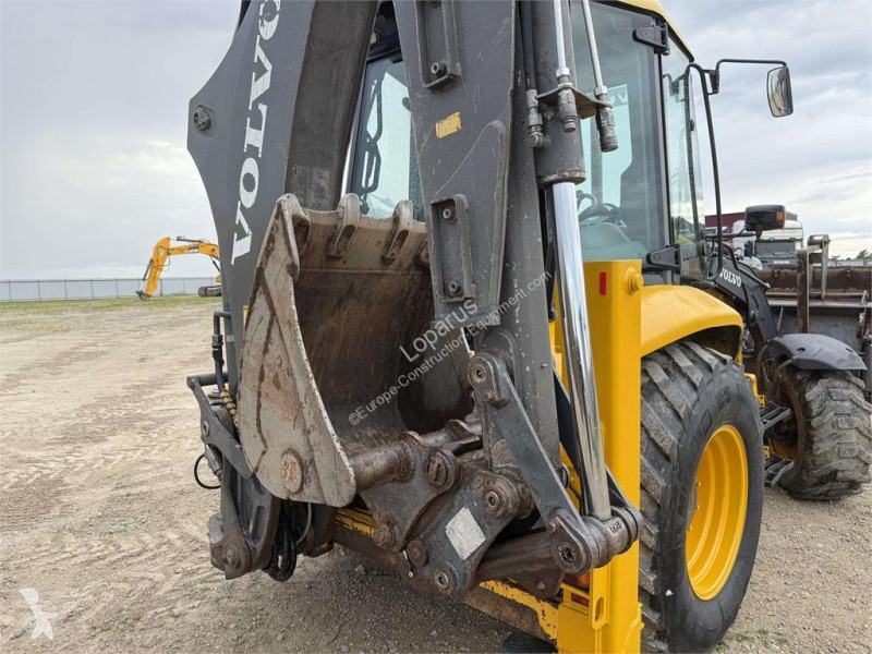 Tractopelle Volvo