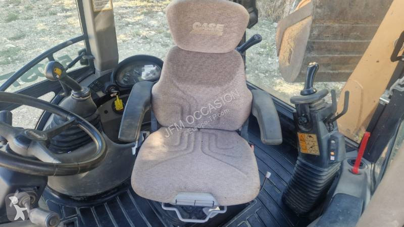 Tractopelle Case