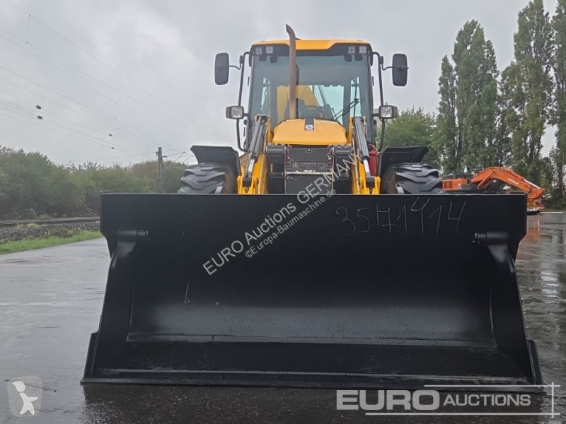Rýpadlo-nakladač JCB 4CX PRO
