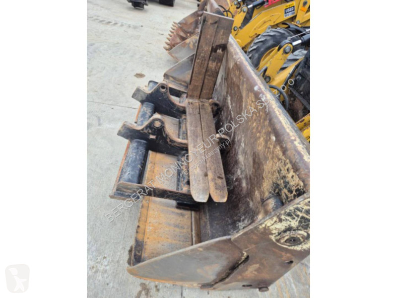 Tractopelle Caterpillar 432F2