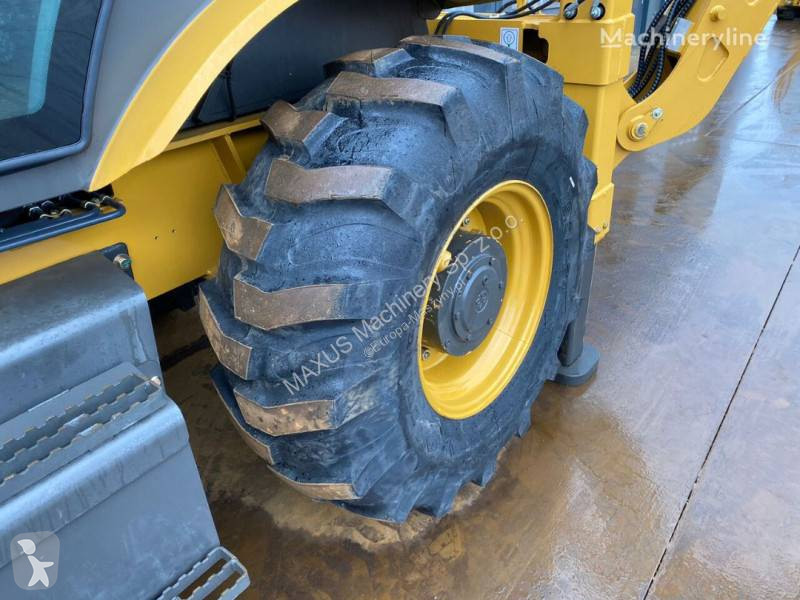 Traktor med grab JCB MAXUS