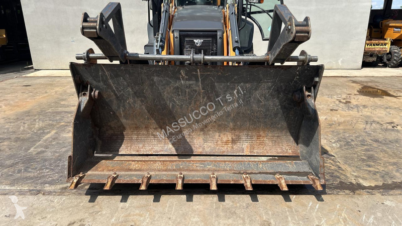 Bagr Case 4x4