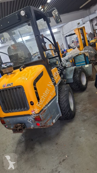 Nakladač Giant Giant V 452 XTRA org1154Std...