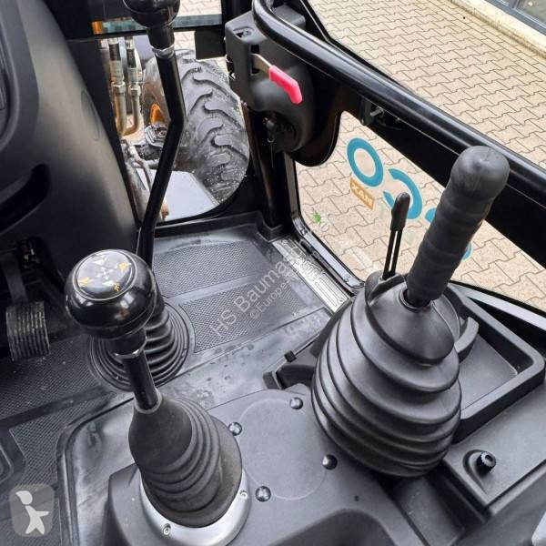 Traktor med grab JCB 3DX Plus 4×4