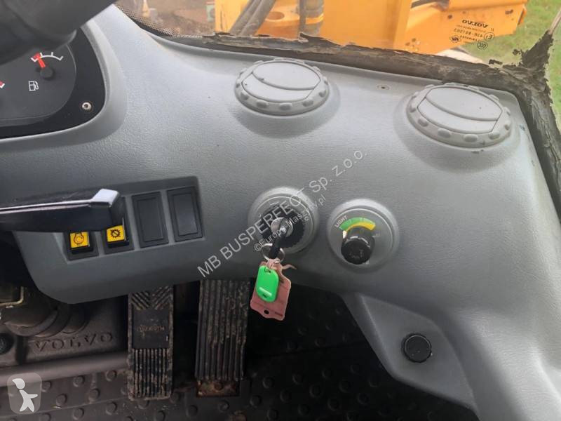 Bagr Volvo L120E