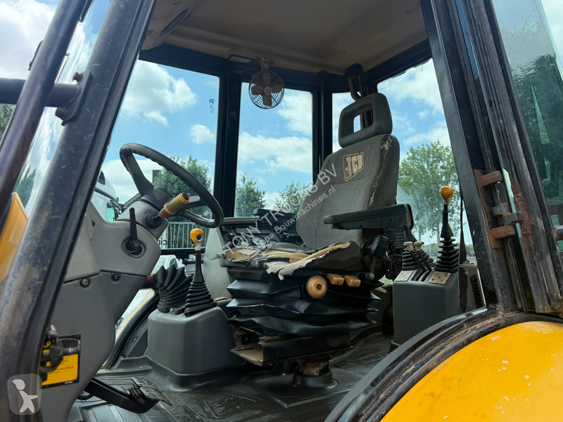 Traktor med grab JCB 4X4X4 Backhoe Loader...