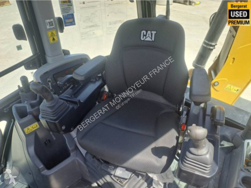 Багер-товарач Caterpillar 432