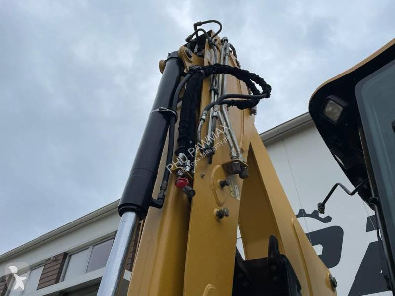Traktor med grab Caterpillar 444 F2