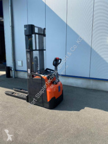 BT high lift order picker SWE200