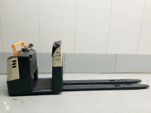 Préparateur de commandes au sol (< 2,5m) Crown GPC 3040