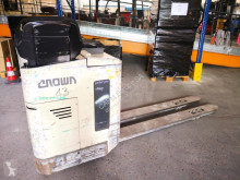 Preparadora de pedidos Crown RT3020 en el suelo (< 2,5m) usada