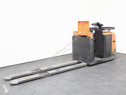Wózek widłowy magazynowy BT OSE 250 P na ziemi (< 2,5m) używany