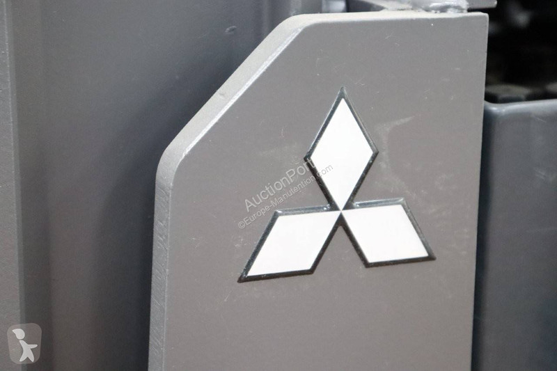 Recogepedidos Mitsubishi Velia