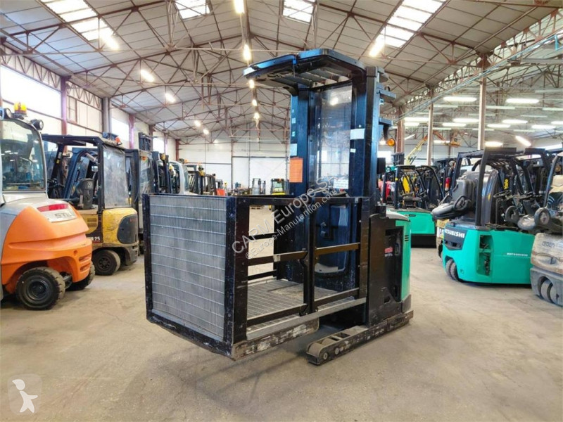 Recogepedidos Caterpillar NOH10N