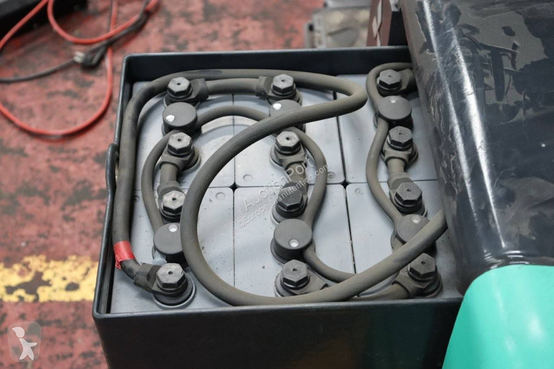 Recogepedidos Mitsubishi Velia