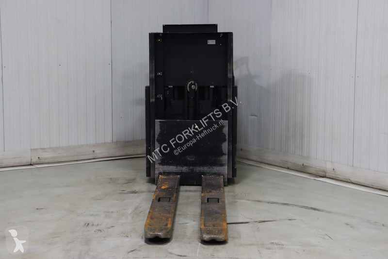 Préparateur de commandes Toyota OSE120