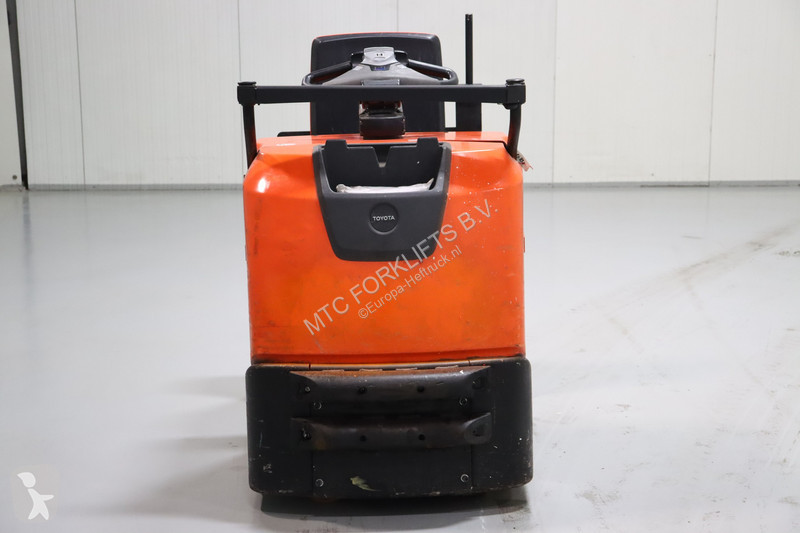 رافعة ملتقطة Toyota OSE250