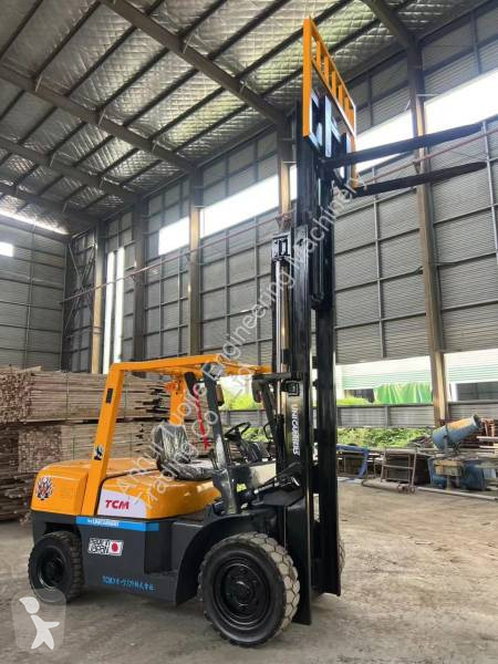 Carretilla elevadora TCM