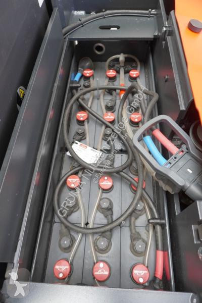 رافعة ملتقطة Linde  V 10-02 5212-02