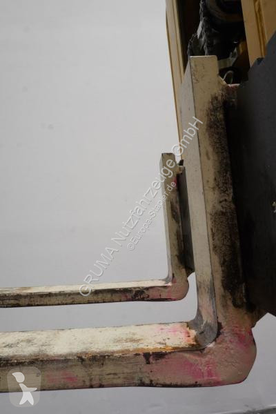 Yale  MO10E AC order picker