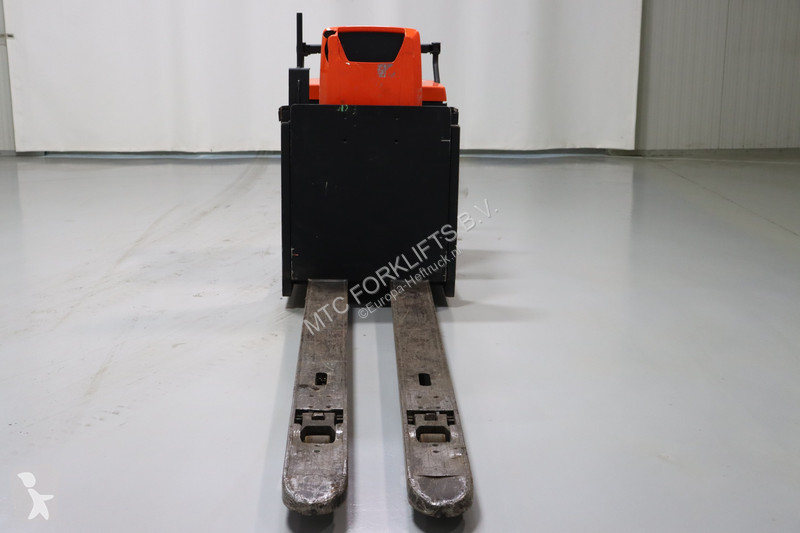 رافعة ملتقطة Toyota OSE250
